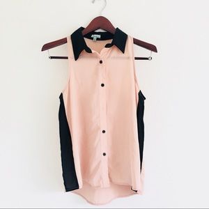 Sleeveless button down top
